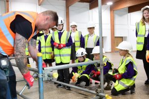 Construction Week - Children Watching | Premier Access Scaffolding